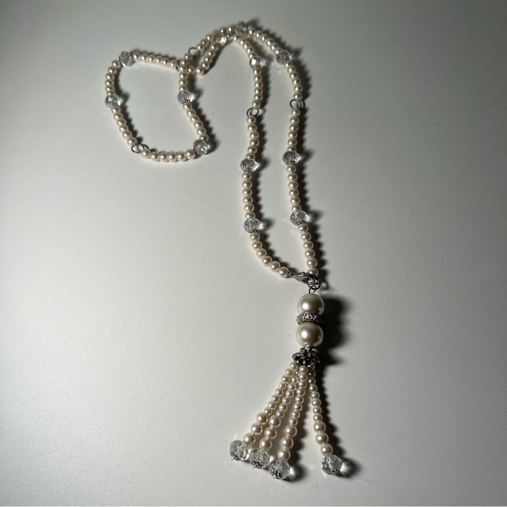 Faux White Pearls With‎ Rhinestones On Silver Tone Necklace